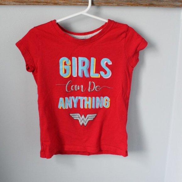 🍁5/$25🎃 Wonder Woman Size XS Girls Tshirt - Picture 1 of 2